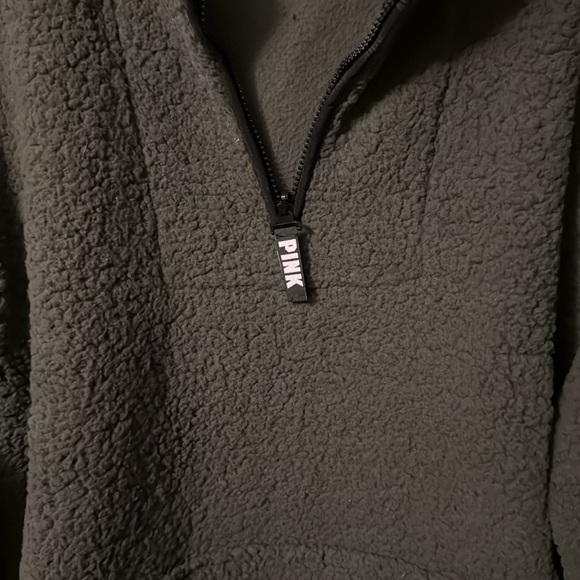 Victoria’s Secret PINK Quarter Zip Olive Green Sherpa Pullover Sweater - Picture 10 of 14